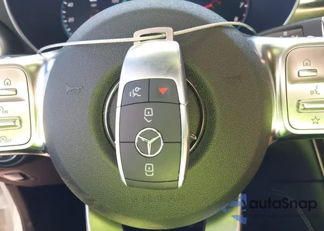 2021 Mercedes-Benz Glc 300 4Matic Suv z USA, uszkodzony, nr VIN W1N0G8EB9MF869065